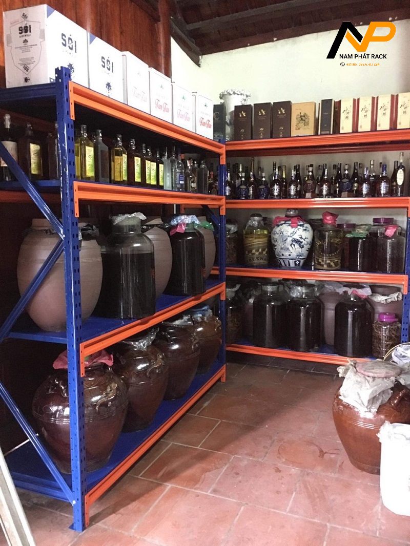 Kệ Shelving chứa rượu