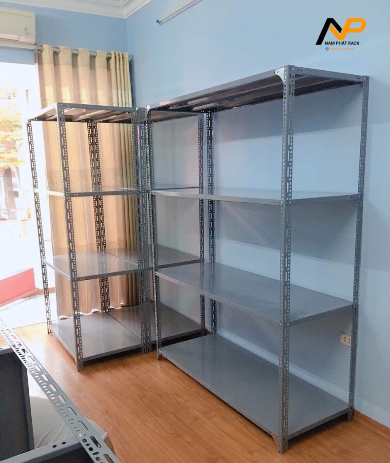 Kệ chứa hàng 4 tầng