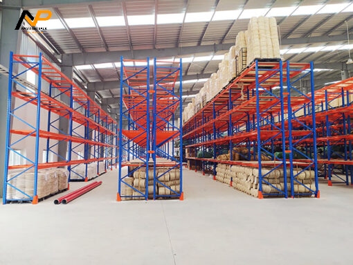 Kệ selective kho hạng nặng Kệ selective kho hạng nặng