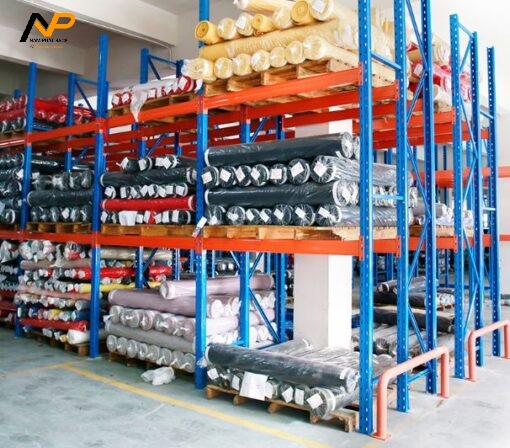 Kệ kho để vải