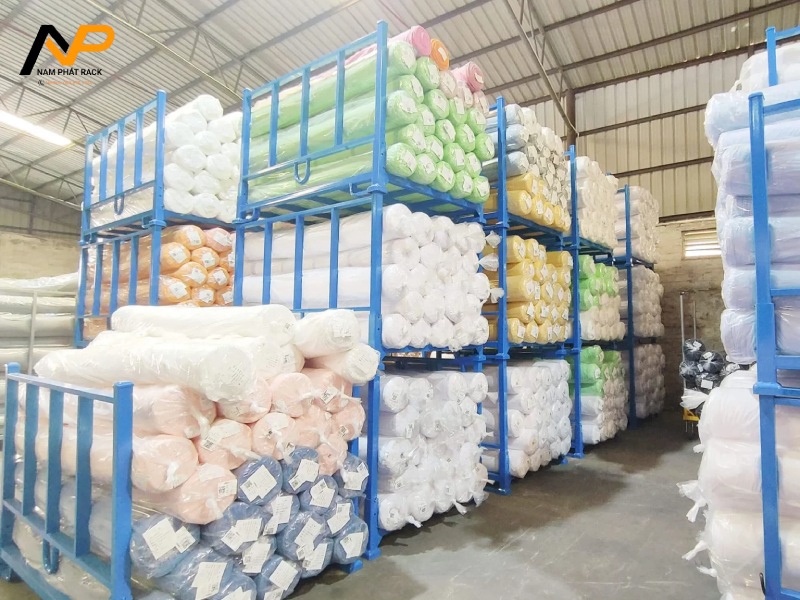 Kệ để hàng stacking