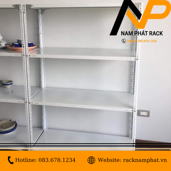 Điều cần biết khi mua kệ sắt 5 tầng