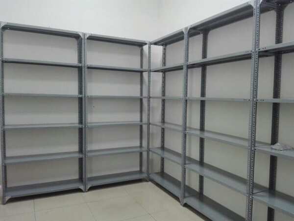 Khái niệm kệ sắt chữ V