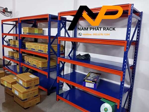 Kệ sắt V lỗ và một vài thông tin quan trọng