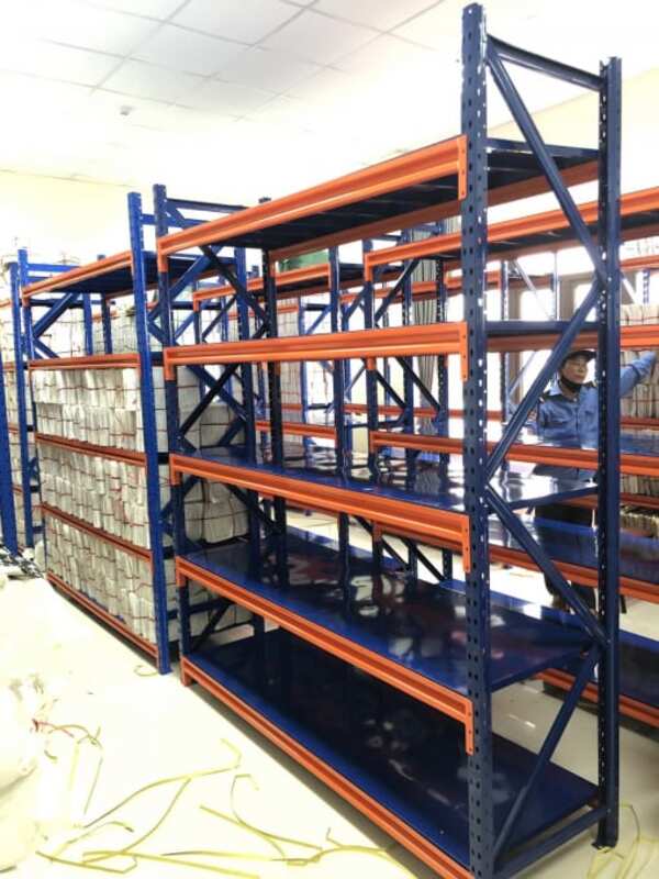 Kệ V lỗ có những ứng dụng nào?