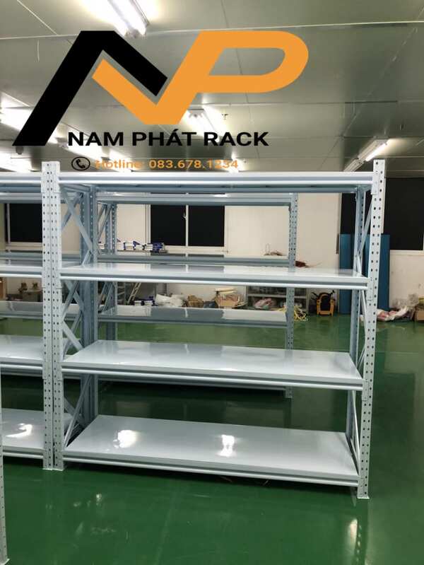 Giá kệ trung tải là gì?