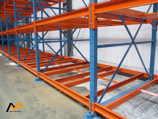 Cách bảo quản kệ sắt công nghiệp