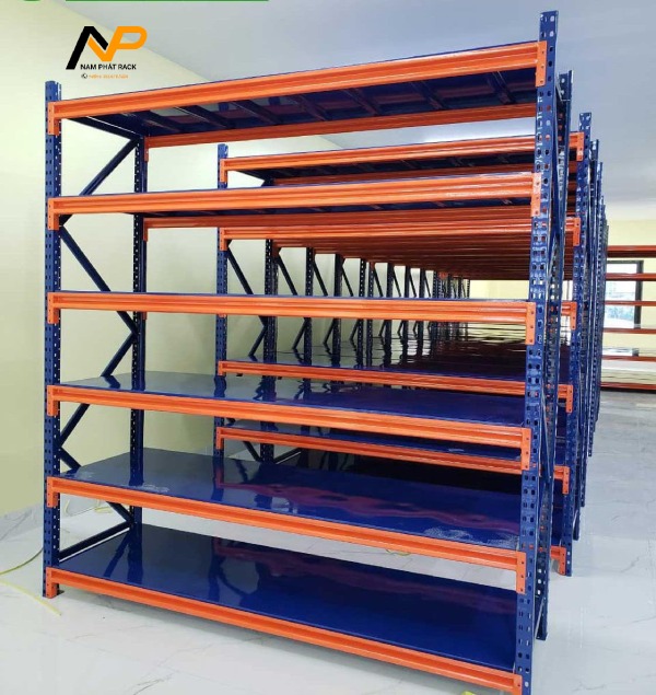 Mẫu ảnh của kệ trung tải