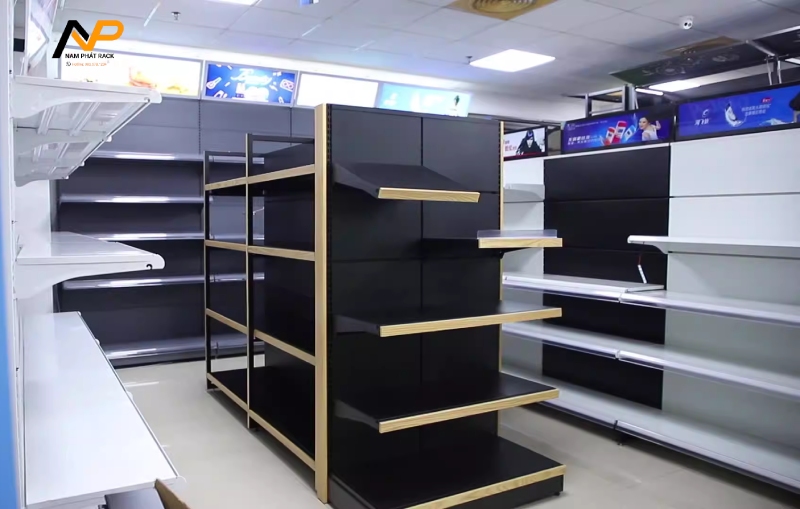 Kệ đen cửa hàng Kệ đen cửa hàng