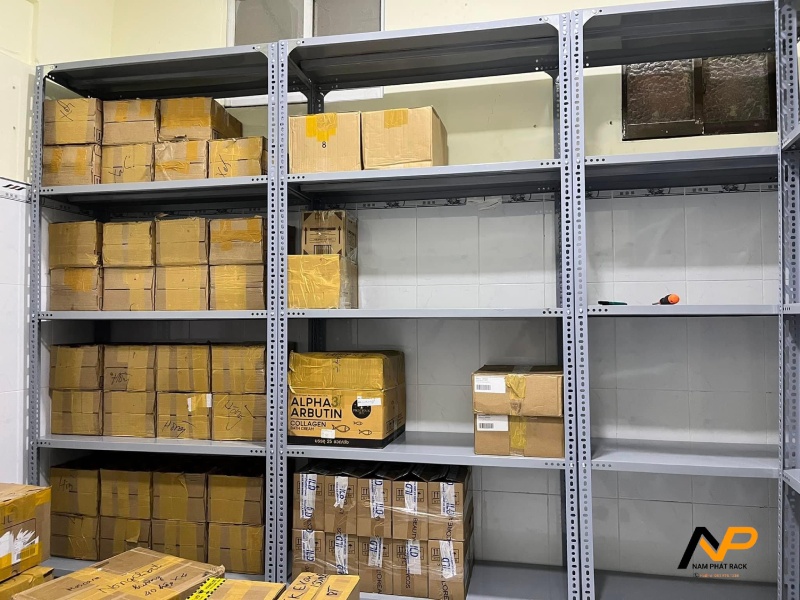 Kệ sắt để hồ sơ bọc hàng