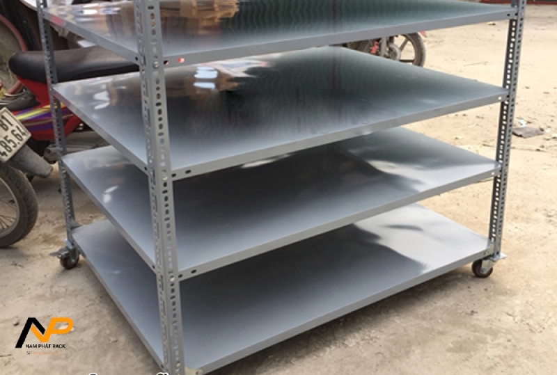 Kệ sắt v lỗ có bánh xe Kệ sắt v lỗ có bánh xe