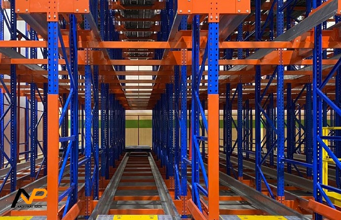 kệ kho thông minh robot shuttle