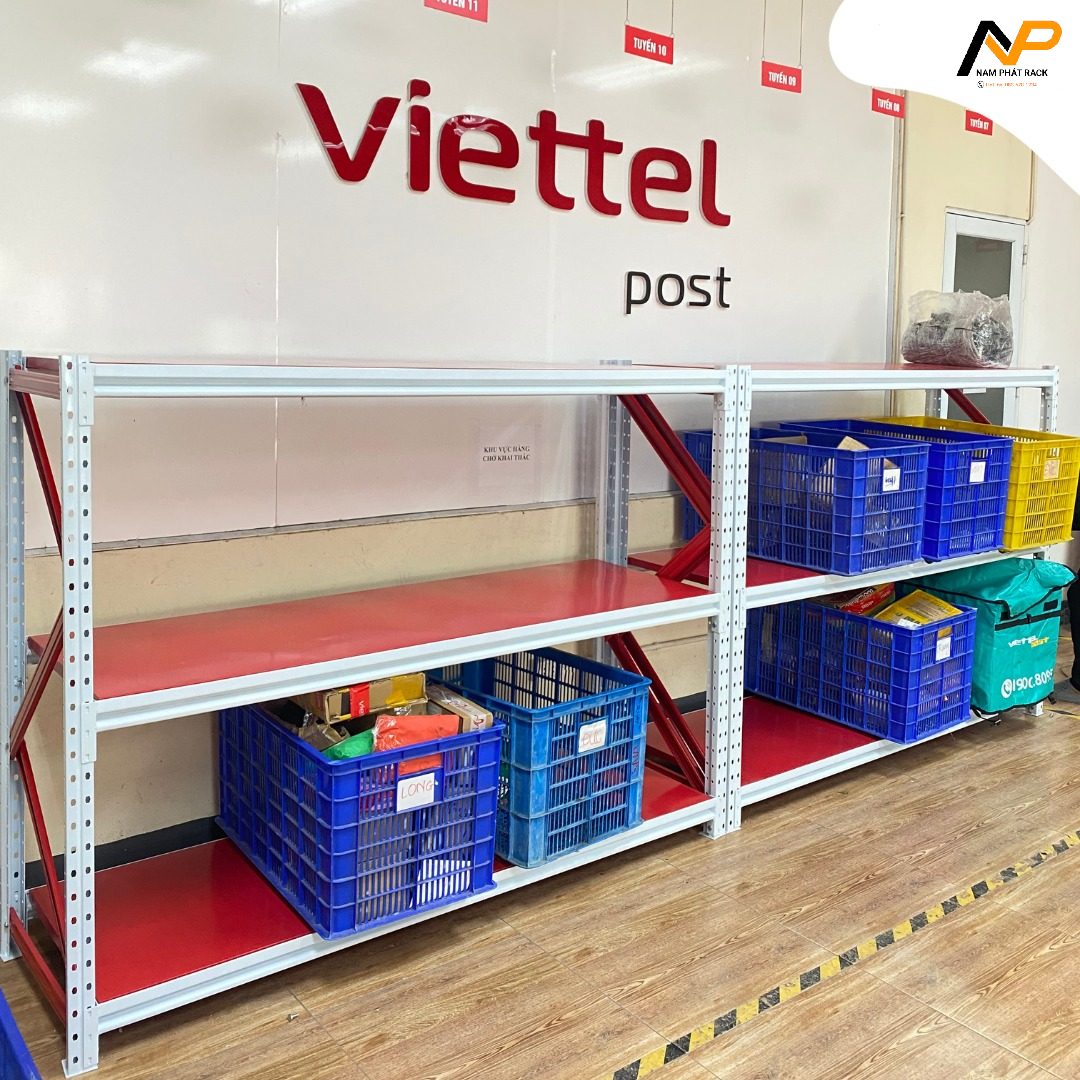 Kệ trung tải viettel post