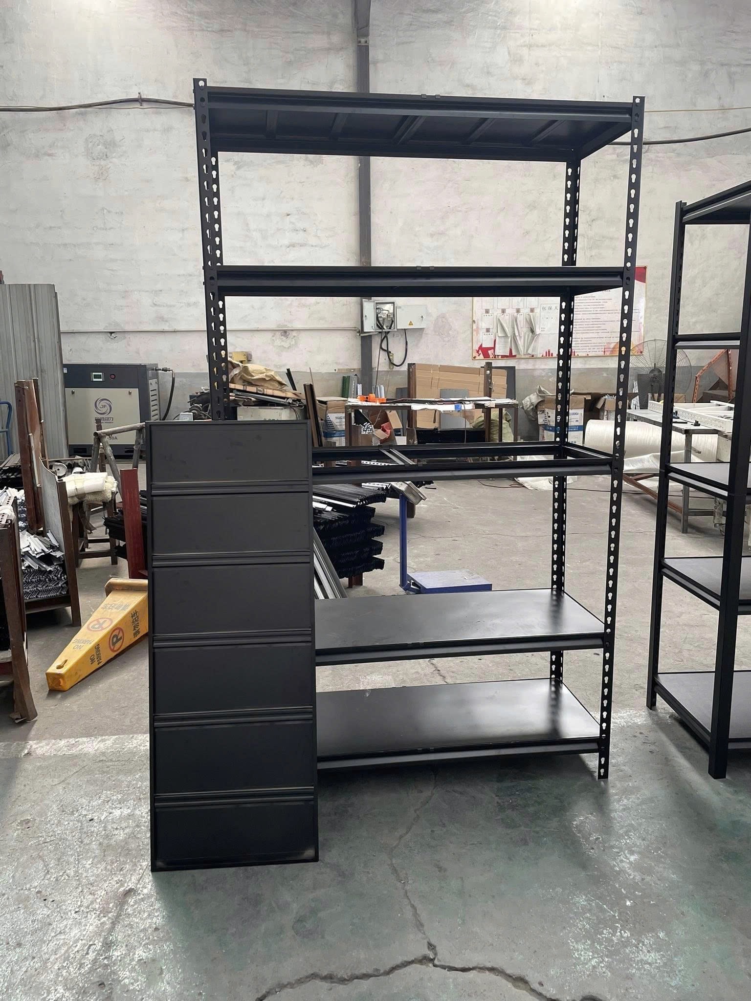 Giá Kệ Sắt: dài 1200 x rộng 400 - cao 3,4,5,6 tầng