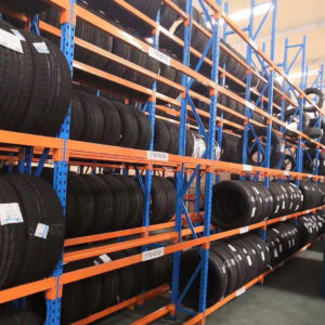 Kệ để lốp ô tô, kệ trung tải để lốp xe máy